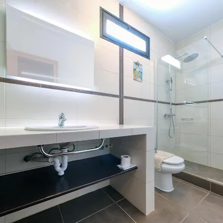 Villa Salaria - Jacuzzi And Private Pool By Lanzarote